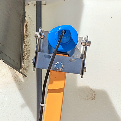 Non-Invasive Wastewater IBC Radar Level Transmitter