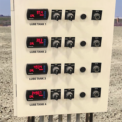 Transmisor de nivel de líquido por radar para tanques de lubricación